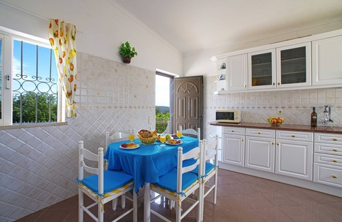 Cerca Velha Casa | Da Bela Vista by Interhome
