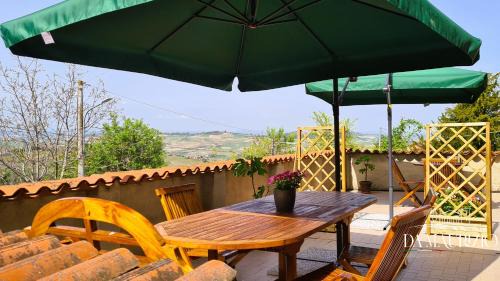 Castiglione Tinella Apartamento | Da Maurizio