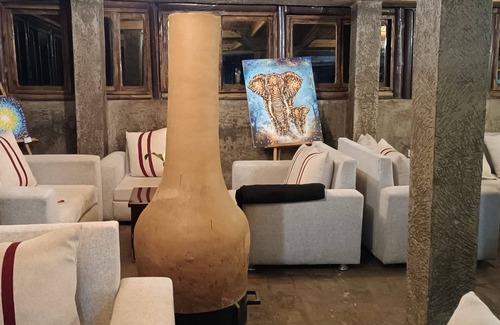 Kinigi Cabina | Da Vinci Gorilla Lodge