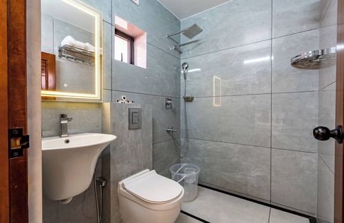 Thiruvananthapuram Hotel | Daan Cosmos inn