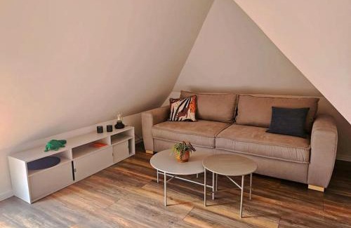 Oerlinghausen Apartamento | Dachnest mit Terasse & Sauna