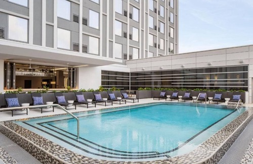 Ludlam Casa | Dadeland Mall at your Door Steps | Relaxing Room w/Pool Access | Free Parking