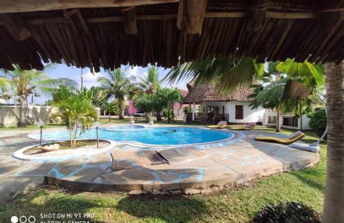 Diani Beach Casa | Dadida‘s Pool Cottage