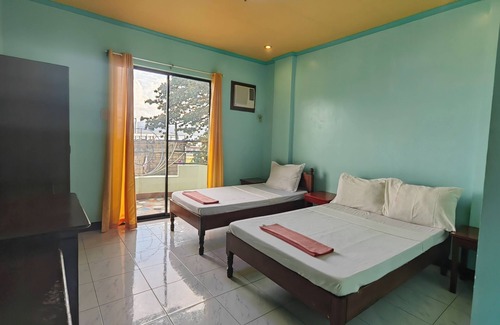 Puerto Princesa City Centre Hotel | Dads Bayview Pension