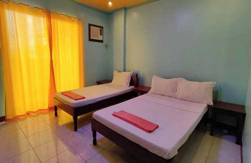 Puerto Princesa City Centre Hotel | Dads Bayview Pension
