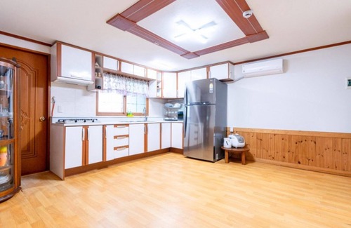Suwon Casa | Daebudo Bada Solhyangi Pension