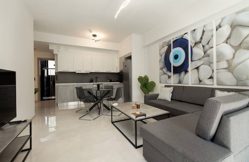 Gazi Apartamento | Daedalus flat - 3' from the metro