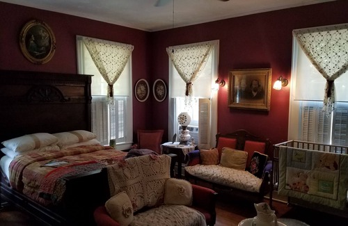Monticello Cama Y Desayuno | Daffodale House B&B