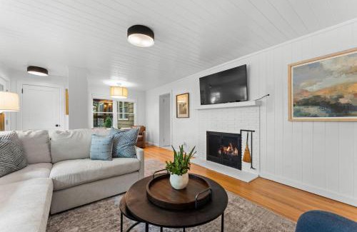 Highlands Casa | Dahlia House, 5 BDRM, Walk to town