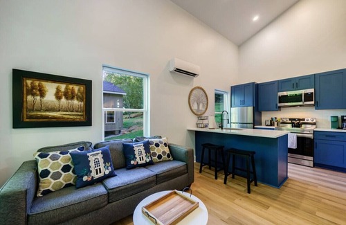 Dahlonega Casa | Dahlonega Tree Tops Tiny Home @HuddleTiny Homes