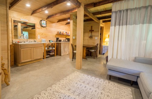 Lindley Park Cama Y Desayuno | Dailey Renewal Retreat Bed & Breakfast