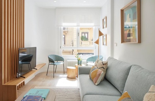 Gros Apartamento | Daira Arena by FeelFree Rentals