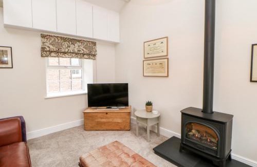 Winton Casa | Dairy Cottage