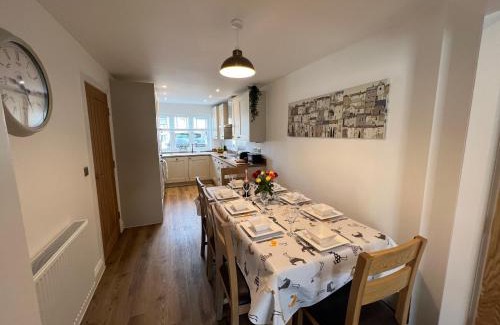 Whitby Casa | DAIRY COTTAGE WHITBY