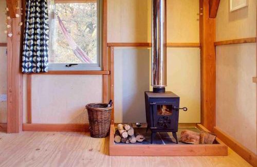Rewe Casa | Daisy-a romantic logcabin hiding amongst the trees