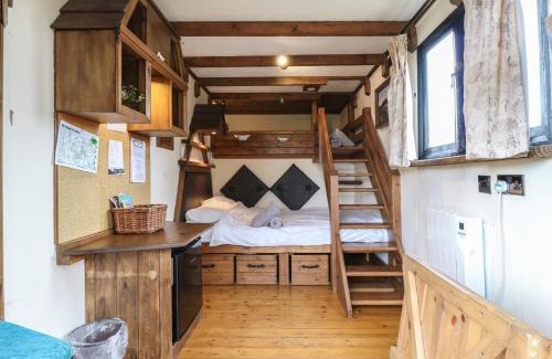 Woodbridge Casa | Daisy Cow Shed 1