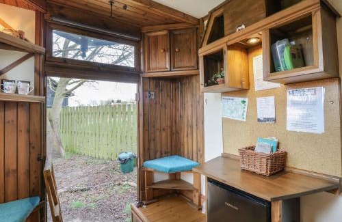 Woodbridge Casa | Daisy Cow Shed 1