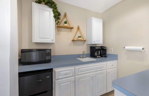 Cedar Key Condominio | Daisy House: Downtown Cedar Key. Walk to everything!