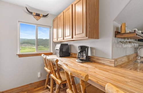 Rapid City Casa | Dakota Cabin:1 mi. Sheridan Lake