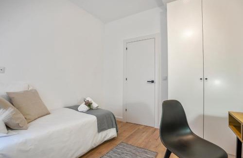 Gijon-Este Apartamento | Dalí, espectacular apartamento, escritorio y WIFI