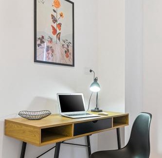 Gijon-Este Apartamento | Dalí, espectacular apartamento, escritorio y WIFI