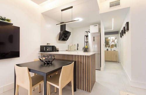 Centro - Sagrario Apartamento | Dalí's Sanctuary in Granada Private Parking Free