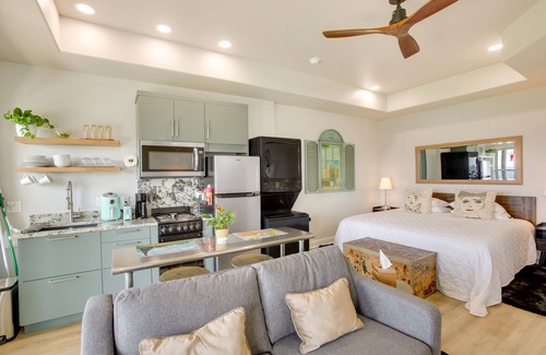 Hilham Apartamento | ‘Dale Hollow Sunset Studio’ w/ Incredible Views!