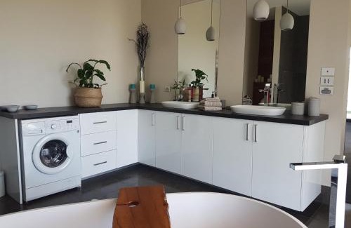 Glenaroua Casa | Dale View Luxury Accommodation
