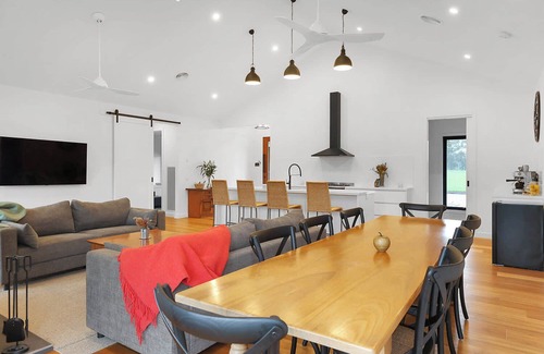 Whoorel Casa | Dalhousie at Birregurra: Country Escape