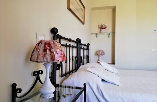 Grotte di Castro Otro | DALIA my bed & breakfast farmhouse
