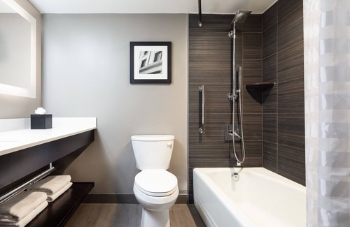 Dallas Hotel | Dallas/Addison Marriott Quorum by the Galleria