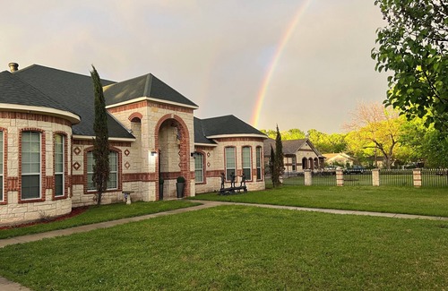 Dallas Casa | Dallas Horse Property on 5 acres, "a little piece of paradise."