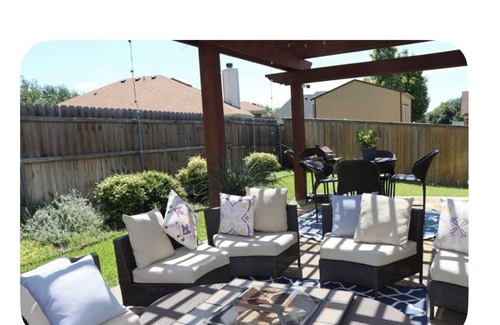 Cedar Hill Casa | Dallas Lux Stay -AT&T Stadium & DT Dallas 16 miles
