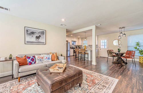 Dallas Casa | Dallas's Urban Oasis ~A Secluded Haven in Dallas~