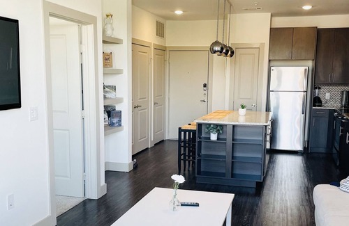 Farmers Branch Apartamento | Dallas Station Stay