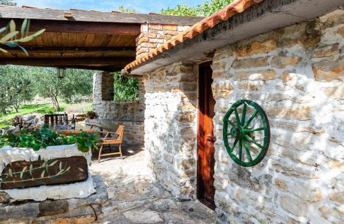 Benkovac Casa | Dalmatian country house Irena