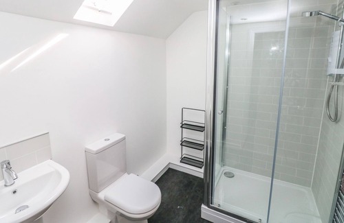 Llansaint Casa | DALTON COTTAGE, pet friendly, character holiday cottage in Llansaint