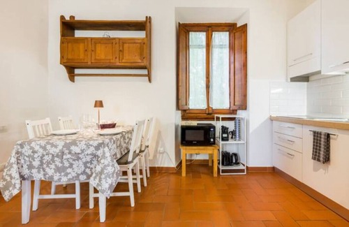 Rovezzano Casa | Apartamento de estilo toscano aparcamiento gratuito