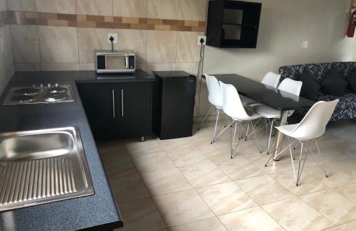 Greater Giyani Cabina | Dam Vista Retreat