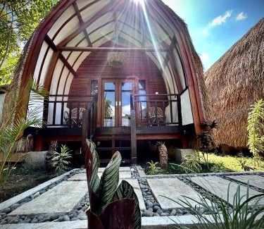 Sumbawa Barat Hotel | Damai Bungalows