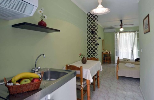 Kassiopi Apartamento | Damaskis Studios un pequeño complejo en Kassiopi
