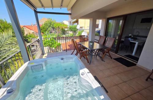 Crikvenica Apartamento | DAMIR - apartment with Jacuzzi