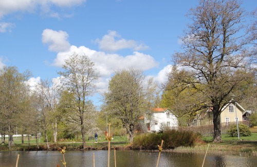 Bodafors Casa | Dammgatan by House Viola, sleeps 14. Two charming houses near lakes & nature.