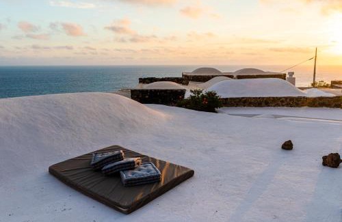 Pantelleria Casa | Dammuso Il Mulino by DomuSicily