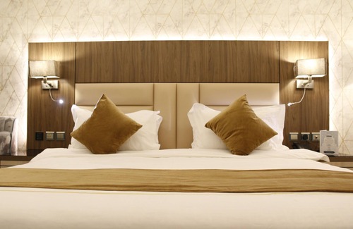 Medina Hotel | Dan Golden Hotel & Lounge