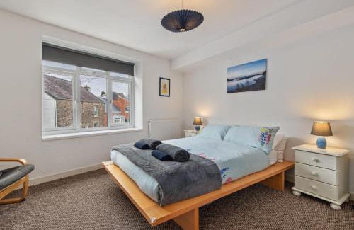 Laugharne Casa | Dan Y Bryn - A lovely 3 bedroom house centrally located in Laugharne