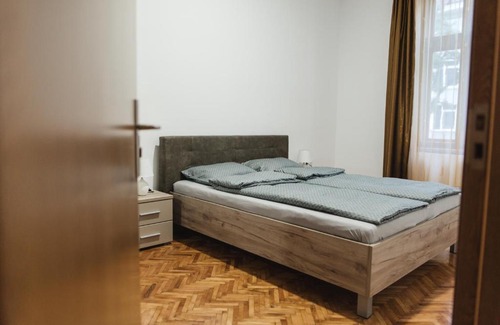 Center Apartamento | Dana Apartment Center