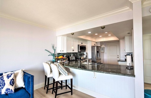Capistrano Beach Condominio | Dana Point-Panoramic Views-Near Beaches , Harbor and Water Sports