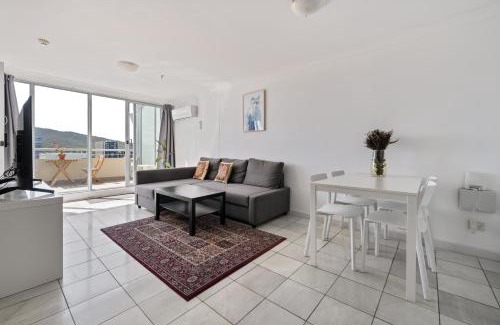 City East Apartamento | Dana-Private Room in a shared duplex Apartment -3