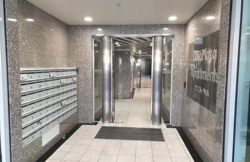 City East Apartamento | Dana-Spacious Private Room in Shared 2-Bedroom Apartment-2